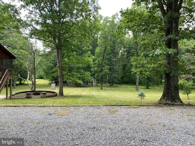 Photo - 1909 Back Mountain Rd House