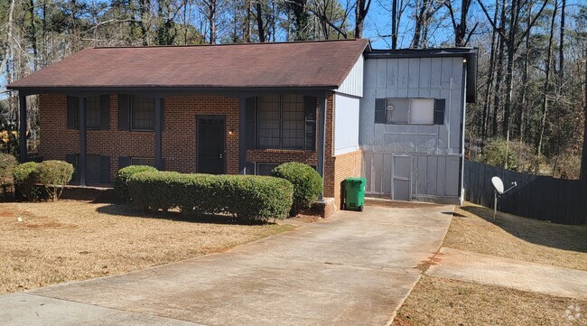 Building Photo - 4340 Clevemont Rd Rental