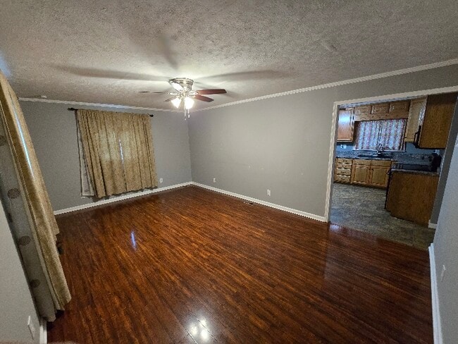 Photo - 5125 Cardinal Dr NW