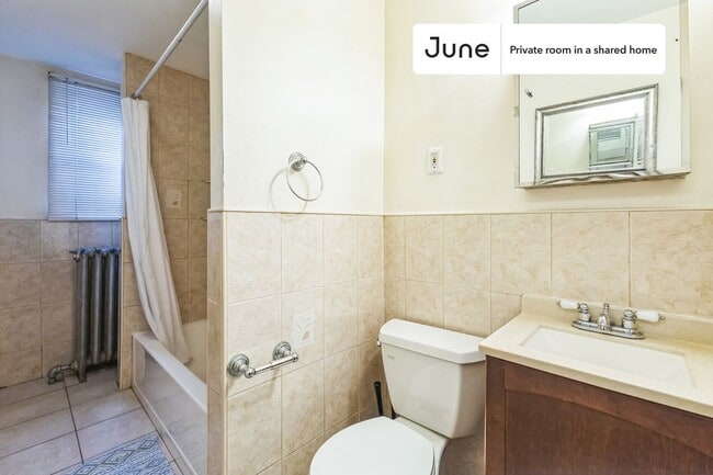 Photo - Room in Shared 5 bed/1 bath home Unidad D