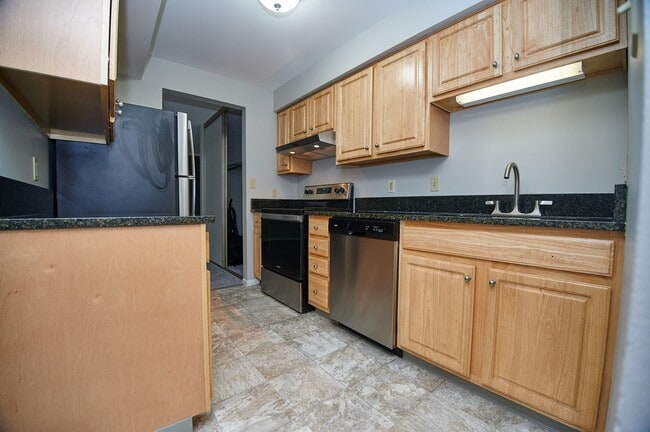 Photo - St. Clair Woods Apartments