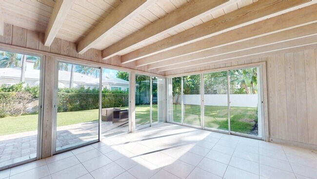 Photo - 219 Ridgeview Dr