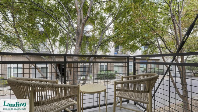 Photo - 810 W St Johns Ave Unidad 1253