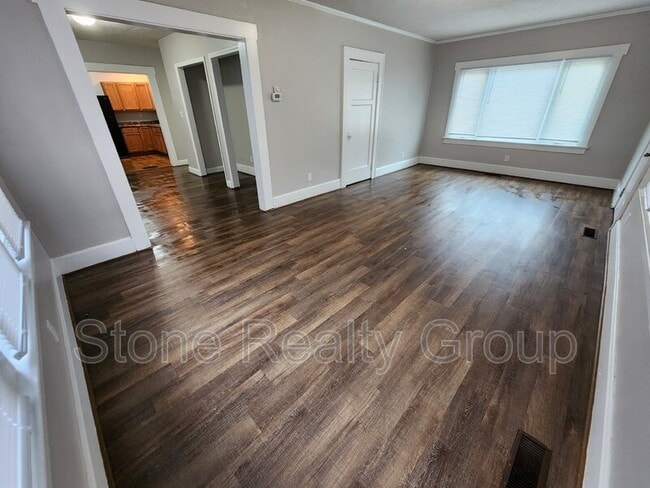 Photo - 821 S 10th St