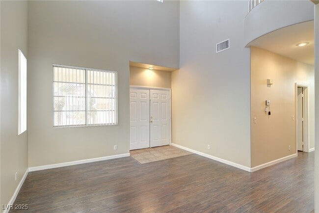 Building Photo - 520 Curtin Ct Rental