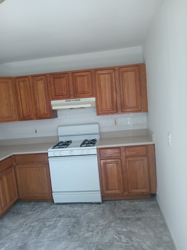 Photo - 312 Woodworth Ave Unidad 6