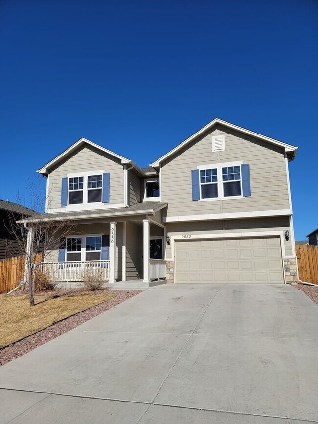 Spacious 4 Bedroom for Rent on Desert Lily - Spacious 4 Bedroom for Rent on Desert Lily House