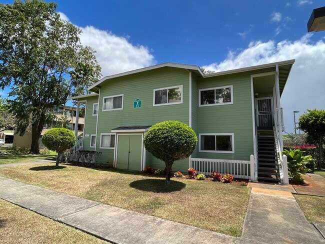 Building Photo - $2200, 2BR/1BA/2PKG Mililani (Mililani Parkway) - Great Location - townhome with A/C Unit 2B