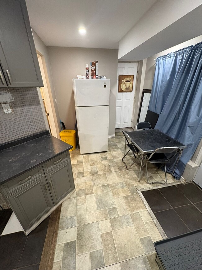 Photo - 265 Glenridge Dr