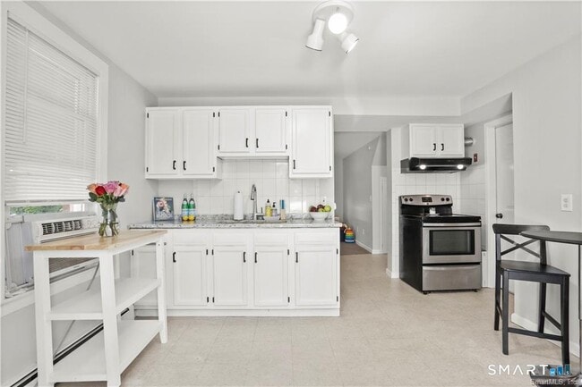 Building Photo - 102 Wooster St Unit B