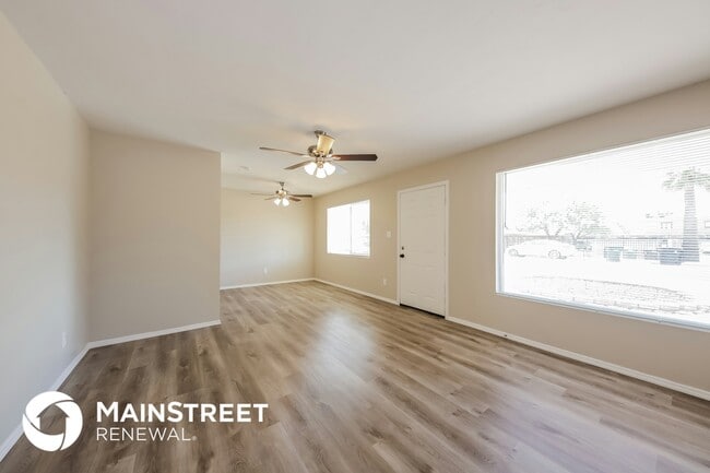 Photo - 2722 W Tuckey Ln