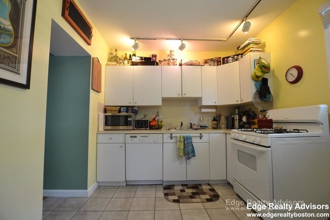 Photo - 153 Nonantum St