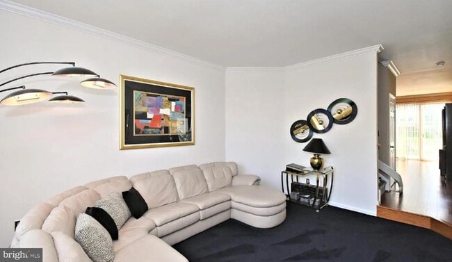 Photo - 235 Pinecrest Ln