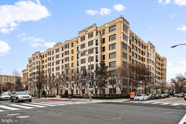 Photo - 1701 16th St NW Unit 204