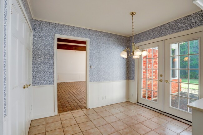 Photo - 11910 Laurie Ln