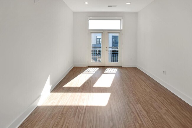 Photo - 101 S Tryon St