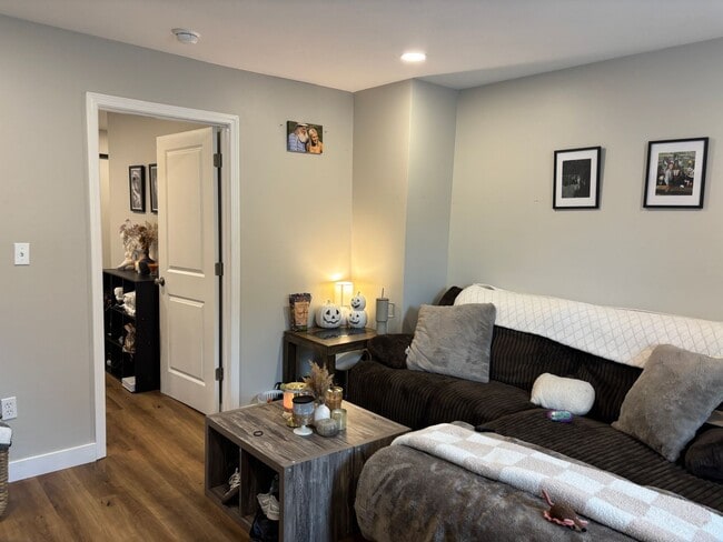 Photo - 309 W Worley St Unidad 101