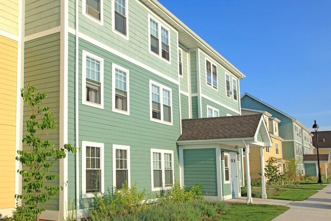 Photo - 137 Wyllys St Unit #137