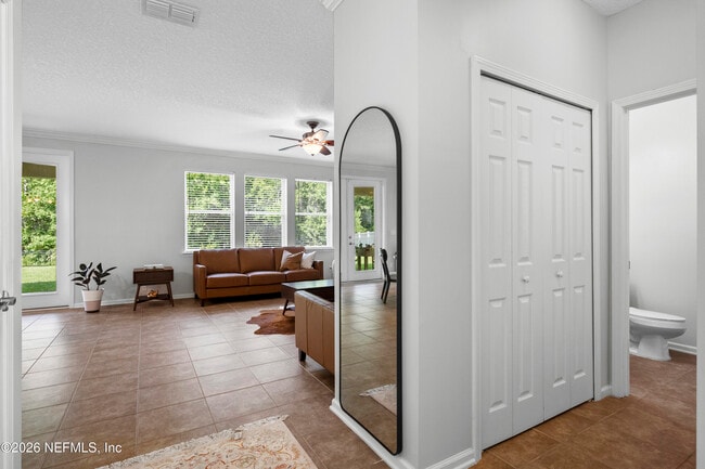 Photo - 225 S Torwood Dr
