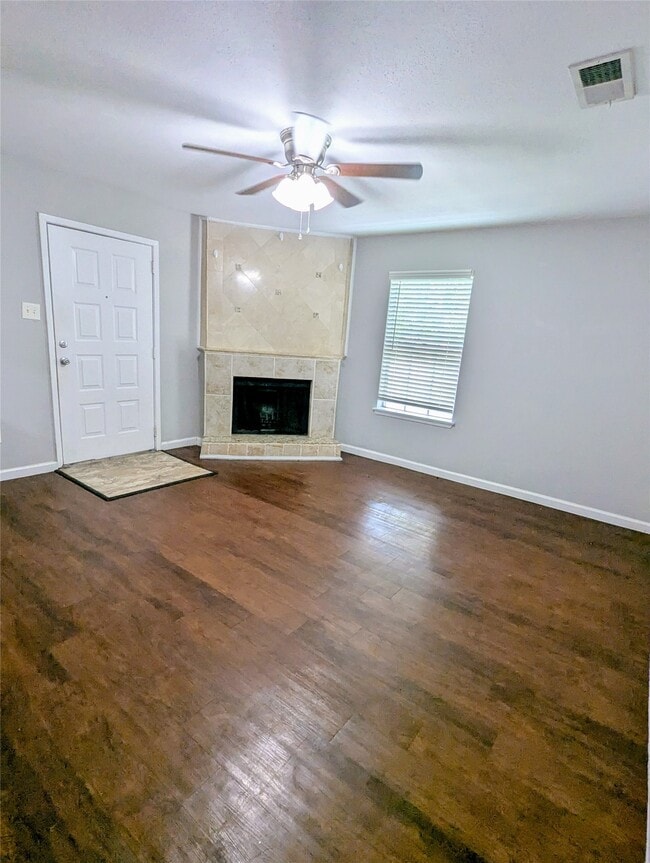 Photo - 7661 Fallbrook Dr Unit 7661