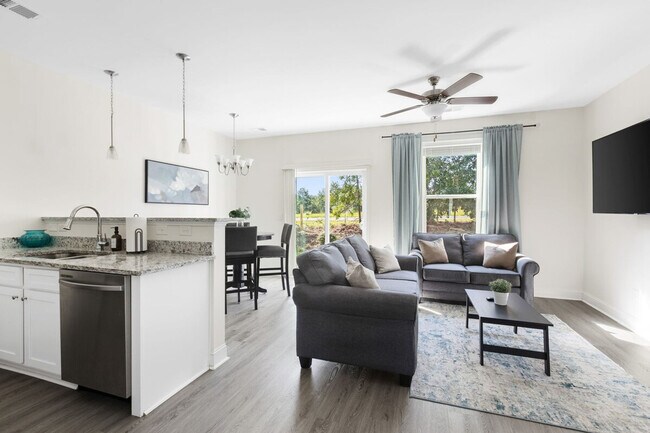 Photo - 739 Jacobs Millpond Rd Unidad ID1340517P