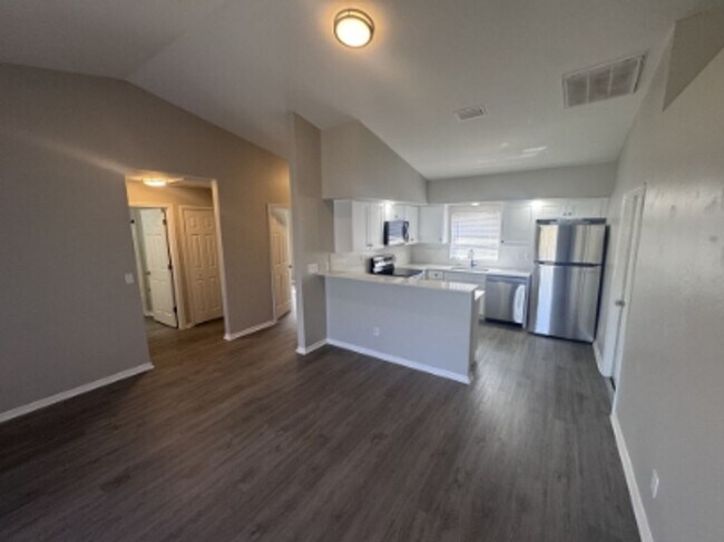 Photo - 2412 Vernon Ave S