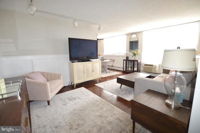 Photo - 1030 E Lancaster Ave Unit 628