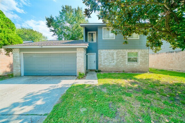 Photo - 10127 Fernstone Ln