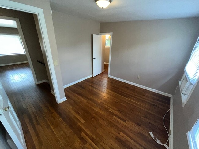 617 Evergreen St Unit 617.5 Evergreen St