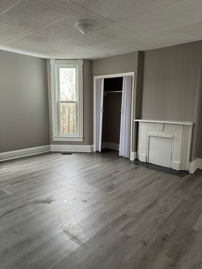 202 S Maple St Unit C