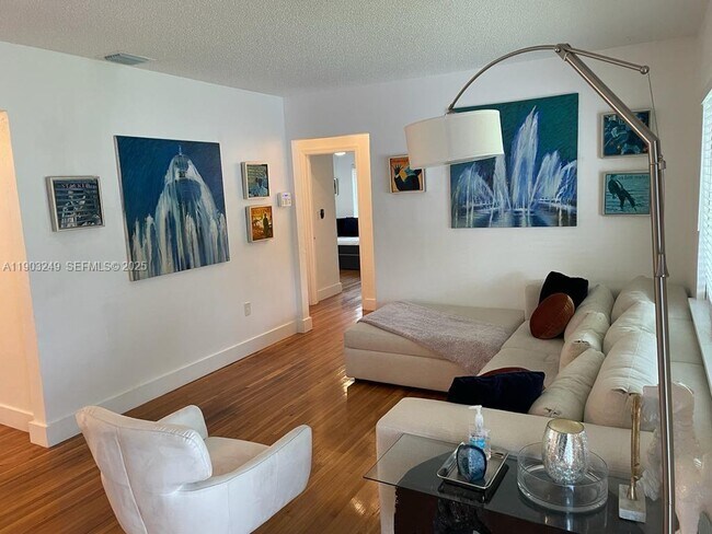 Photo - 1545 NE 138th St