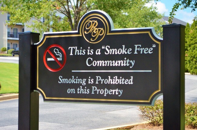 Photo - Regency Park Apartments