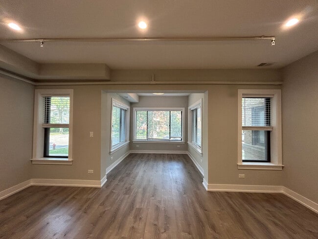 Photo - 1000 Crain St