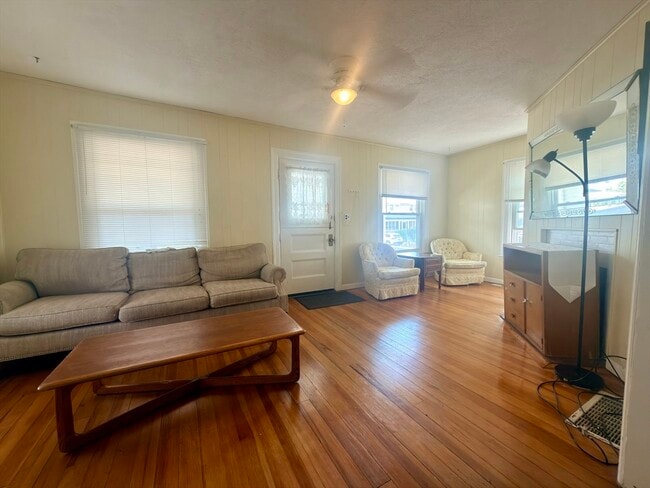 Photo - 59 C St