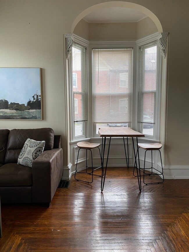 Photo - 522 W 3rd St Unit 1W