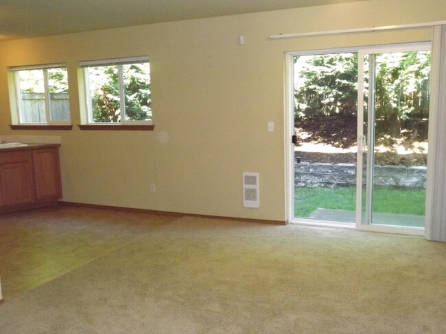 Photo - Spectacular 3 Bedroom Condo in "Alicia Meadows" - Puyallup!