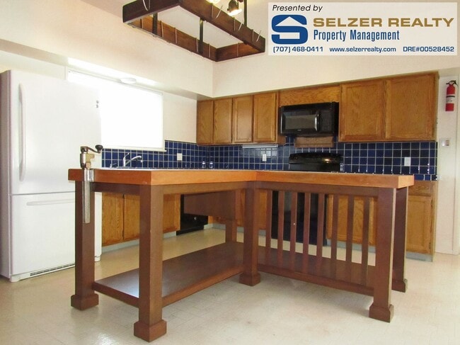 Photo - Spacious 4 bd. gated country estate w/ pool!