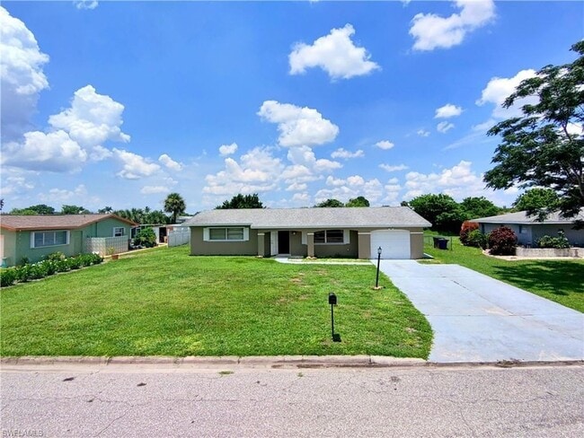 Photo - 211 S Lake Dr