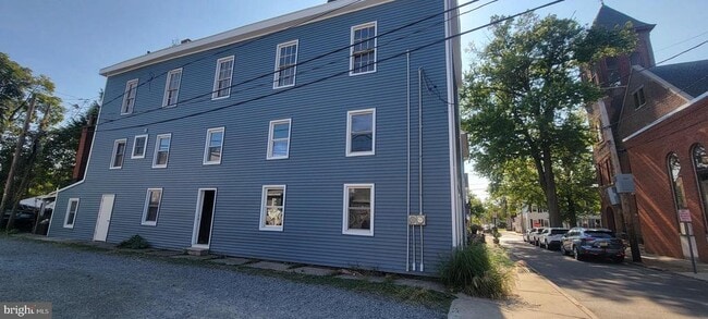 Photo - 7 W Church St