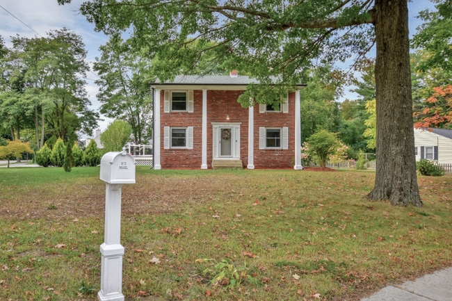 Photo - 1022 Main St