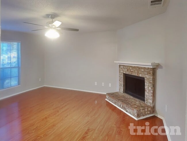 Photo - 7422 Amber Dr
