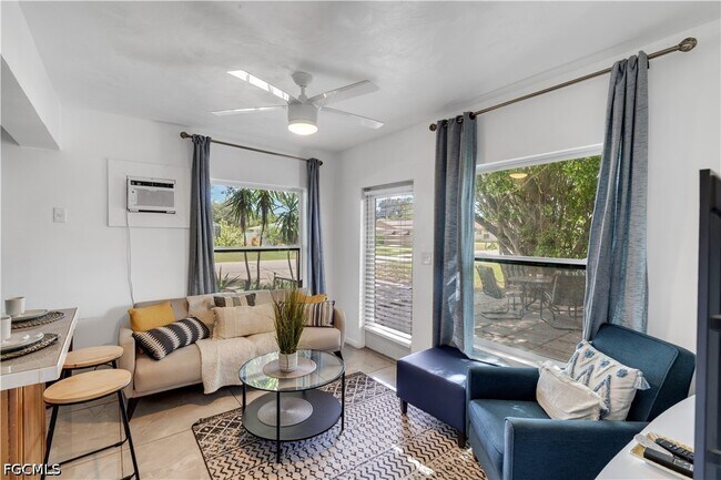 5226 Coronado Pkwy