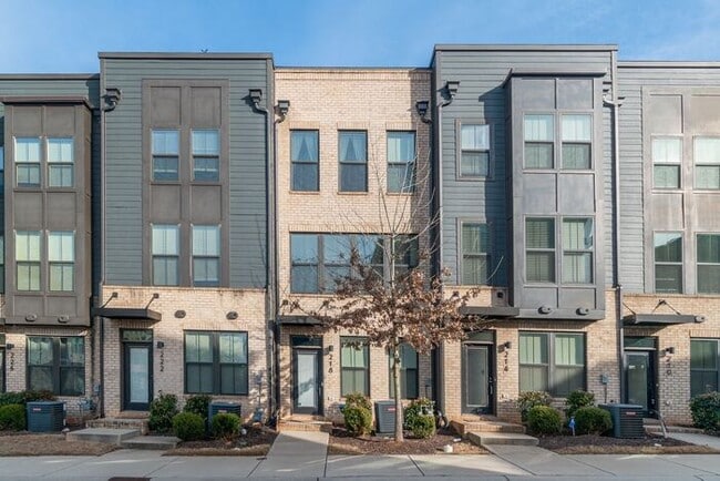 Photo - Stunning 3-Bedroom Townhouse in the Heart of South End!