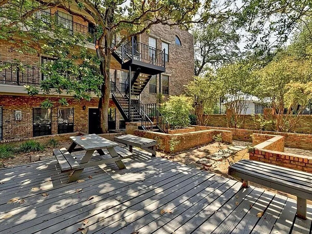 Photo - 2/2 Condo Near UT! Unit 107