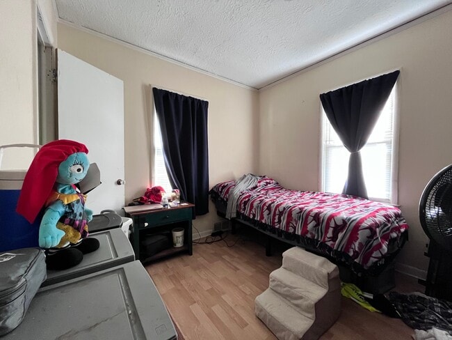 Photo - 3007 Mahaska Ave