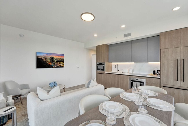 Photo - 580 72nd St Unidad ID1263810P