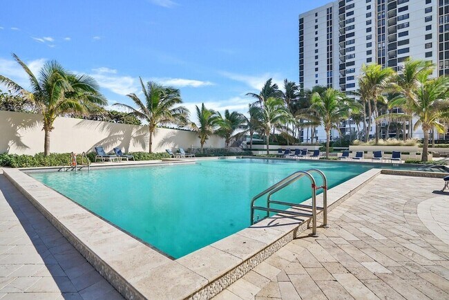 5380 N Ocean Dr Unidad 18J