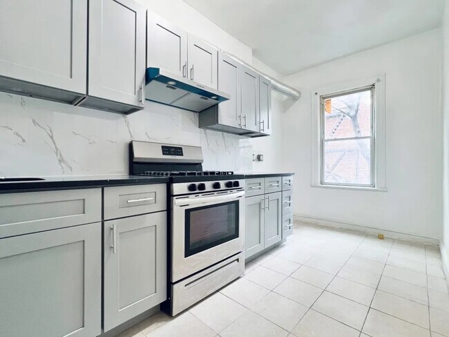 Photo - Furnished room/NOT APARTMENT Unit 2