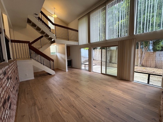 Photo - 2504 Levante St