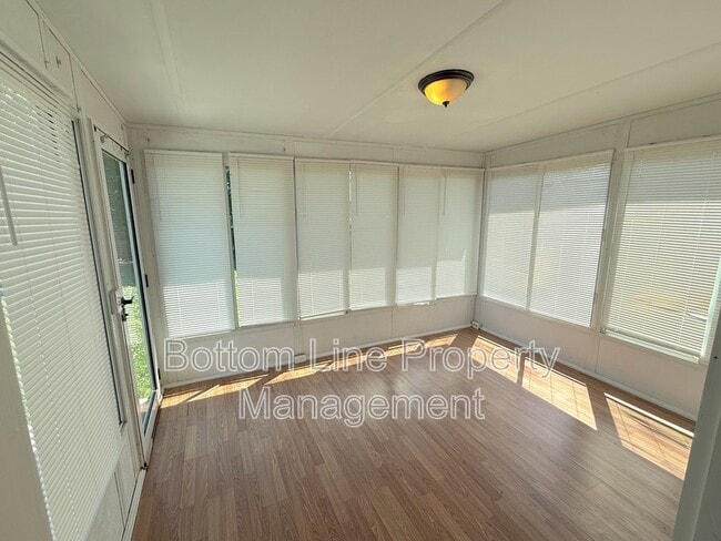 Photo - 7012 Rumple Rd